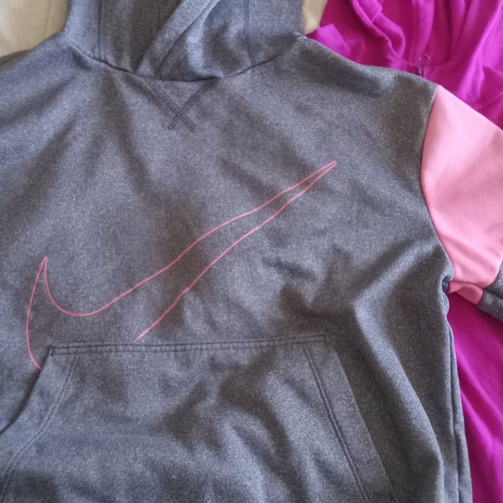 🩶💜Lot of 2 hoodies